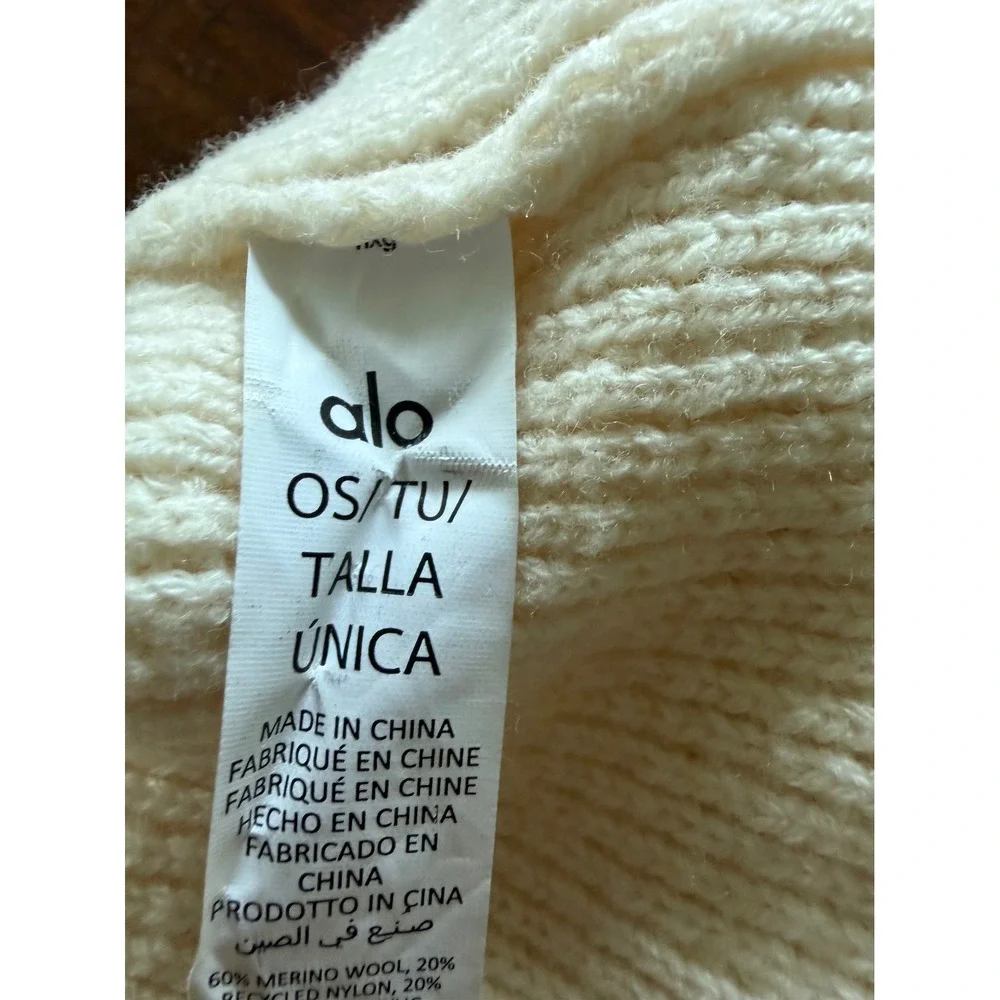 Alo Yoga Merino Wool Blend Beanie Ivory Cream Textured Knit Logo Hat OS
